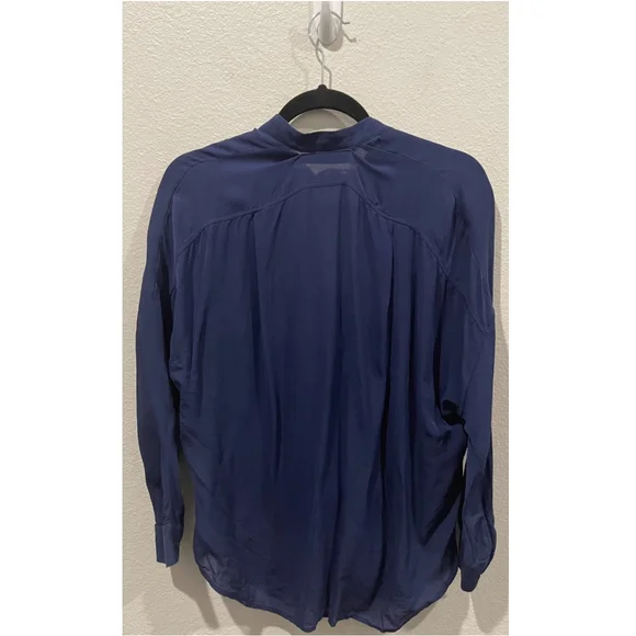 VINCE. Silk Banded Navy Collar Blouse